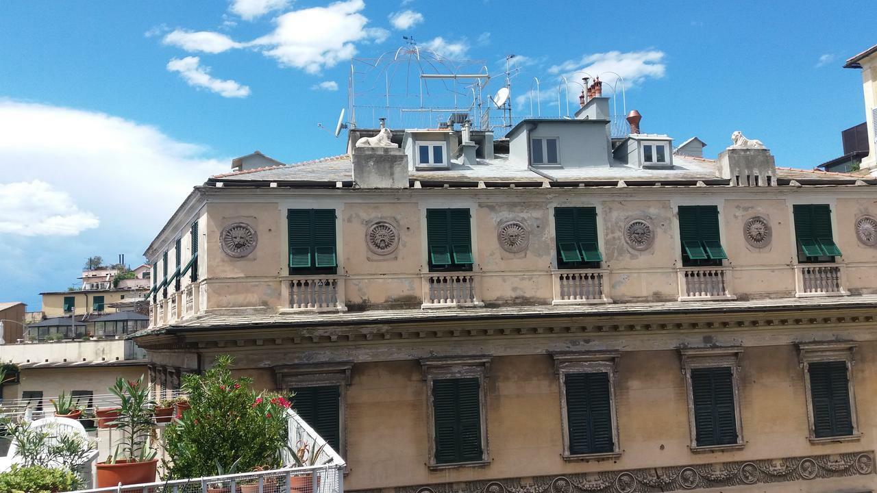 I Tetti Di Genova Grande Appartamento Génova Exterior foto