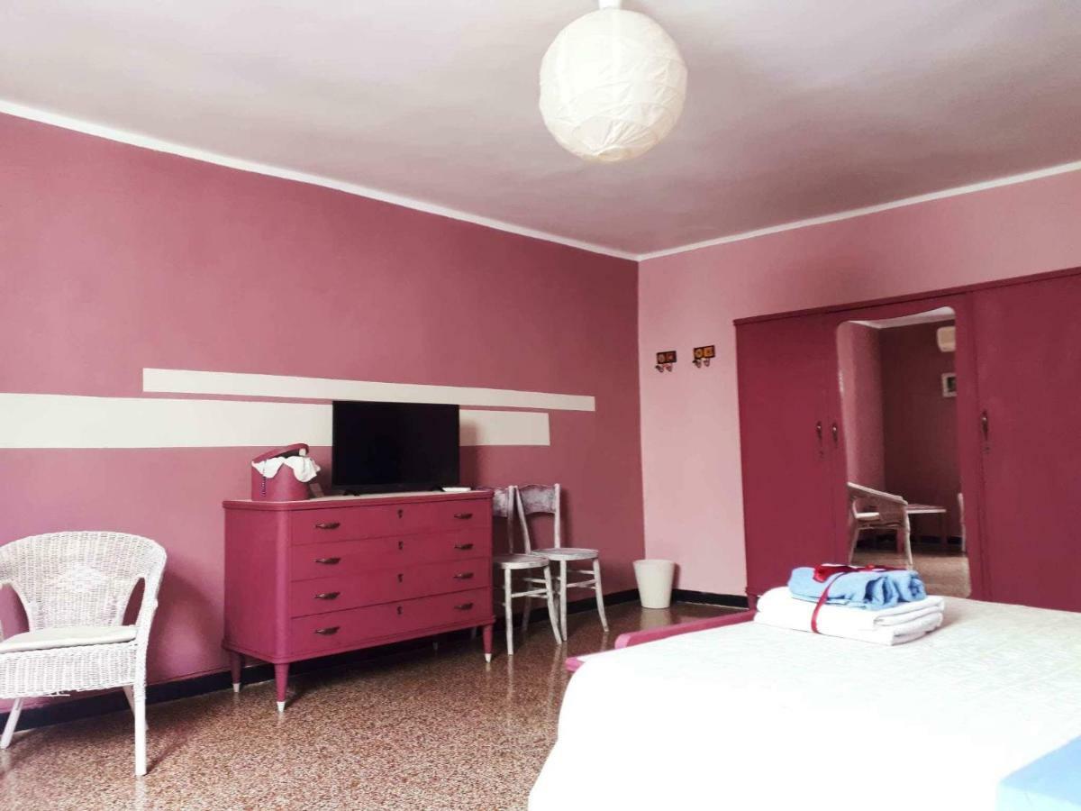 I Tetti Di Genova Grande Appartamento Génova Exterior foto